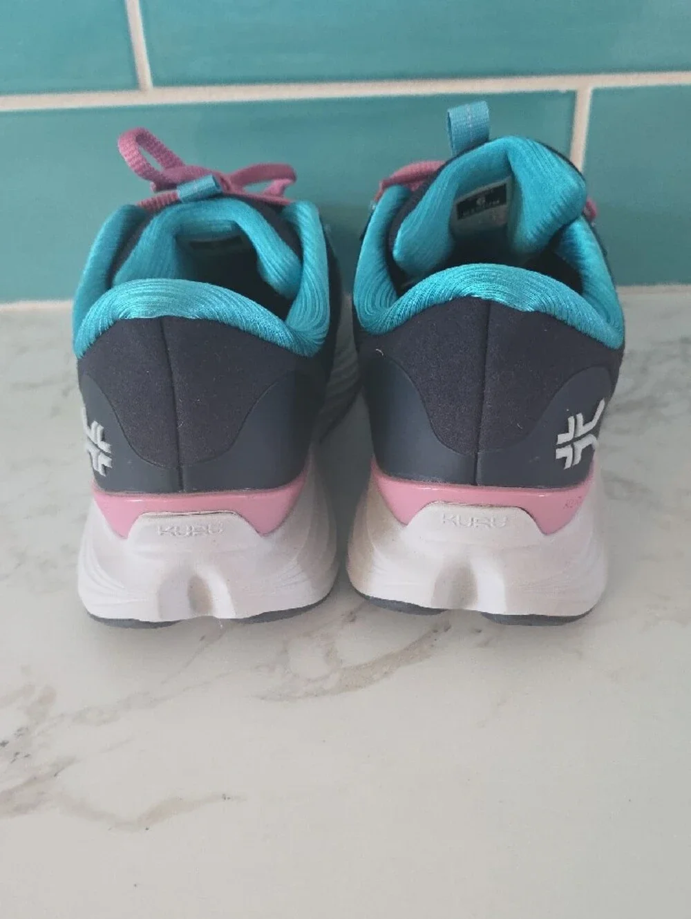 KURU Women’s Atom 2 Size 6M